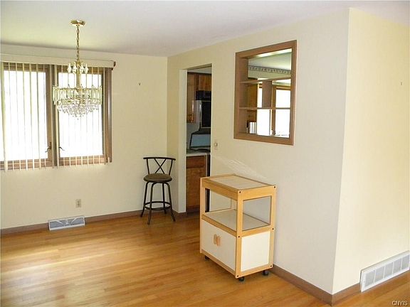 5th image of 4040 Bel Harbor Dr