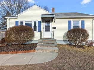 70 Linda St, Abington, MA 02351