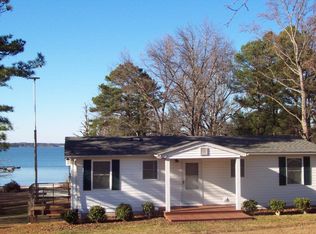 688 Palmer Point Rd, Boydton, VA 23917