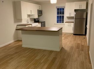 16 Walnut St APT B, Old Orchard Beach, ME 04064