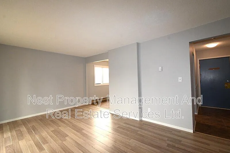 2 bed, 1.0 bath, $1,295 — Photo 3