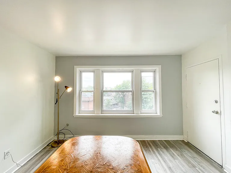 5735 Hobart St #4 — Photo 18