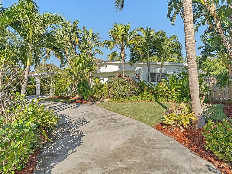 429 Inlet Rd — Photo 6