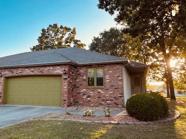 604 Briarbrook Dr, Carl Junction, MO 64834