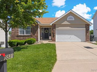 5531 Emerald Ridge Dr, Saint Charles, MO 63304