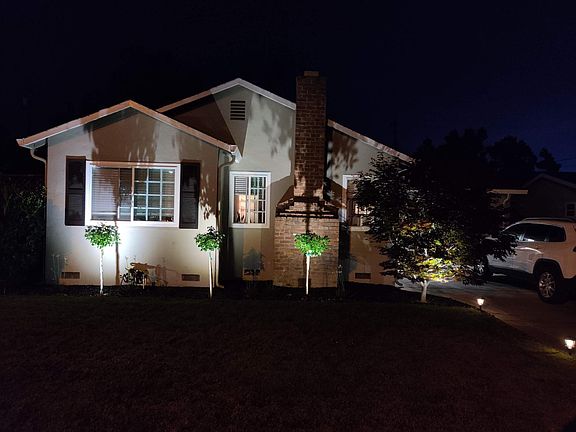 Lighted landscaping