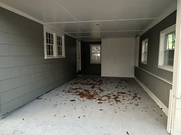 304 W Main St