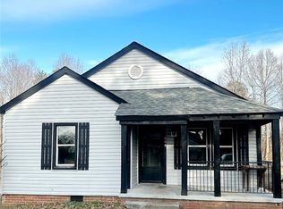 809 Oak Summit Rd, Winston Salem, NC 27105