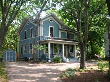 1st image of 230 Parkway Ave