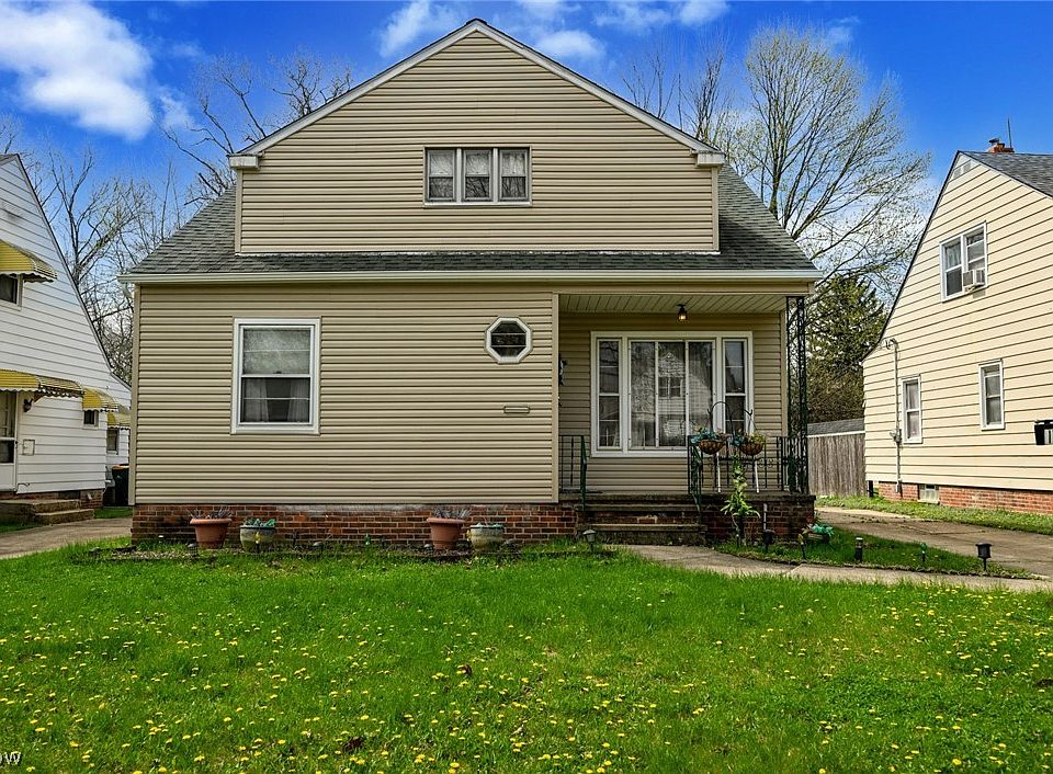 1st image of 17812 Dalewood Ave