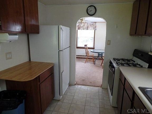 4th image of 209 Wildwood Ave