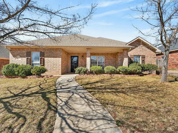 8406 Vail Dr, Amarillo, TX 79118