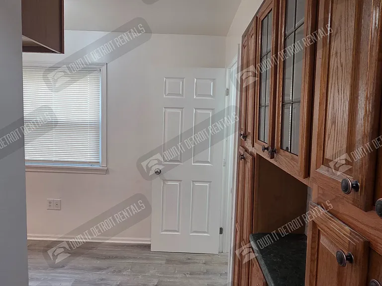 6444 Westwood St — Photo 18