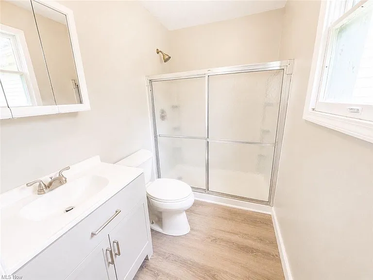 1185 Townsend Ave — Photo 8