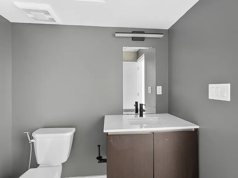 458 N 5th St #3 — Photo 14