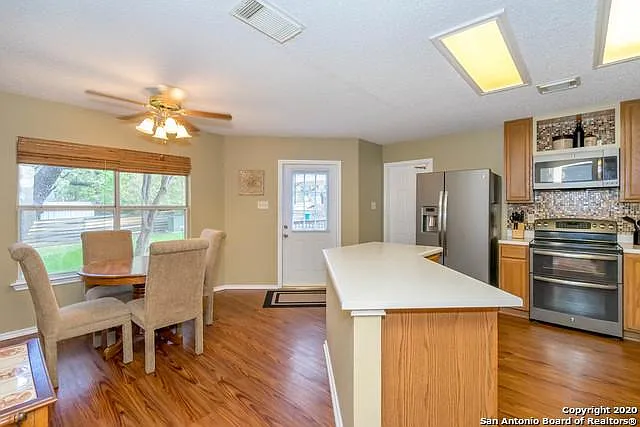 4827 Encanto Creek Dr — Photo 8