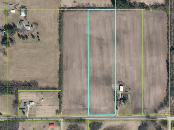 20300 Bunker Hill Rd, Marengo, IL 60152
