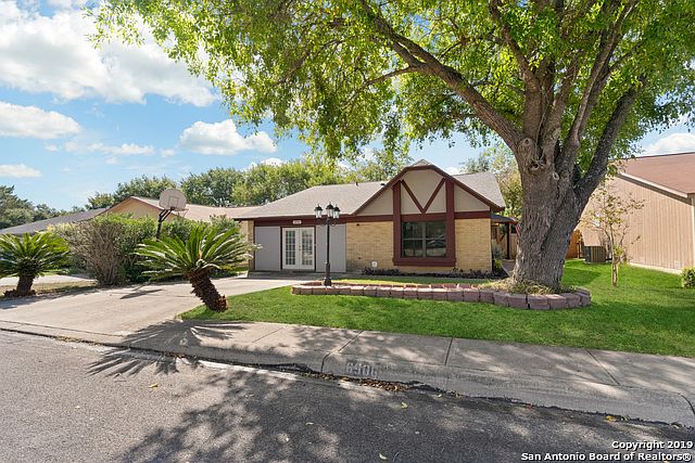 1st image of 6906 Sunshine Tree Dr