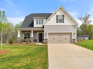 8629 Stone Valley Dr, Clemmons, NC 27012