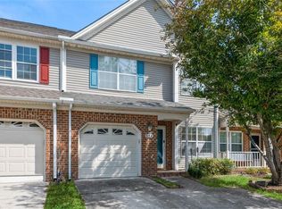 604 Windmill Pt, Chesapeake, VA 23322