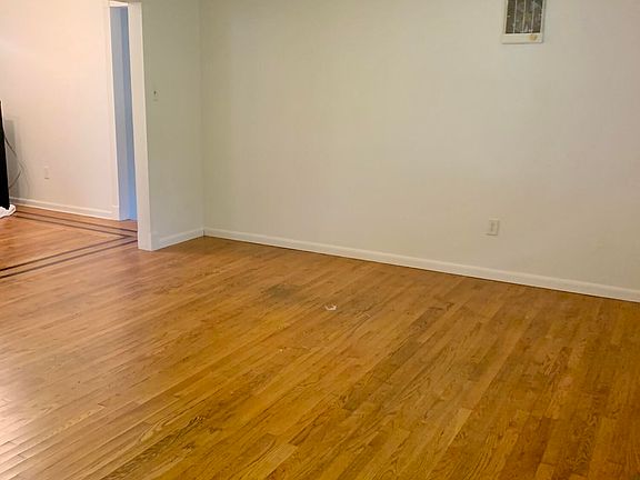 4th image of 469 Clay St