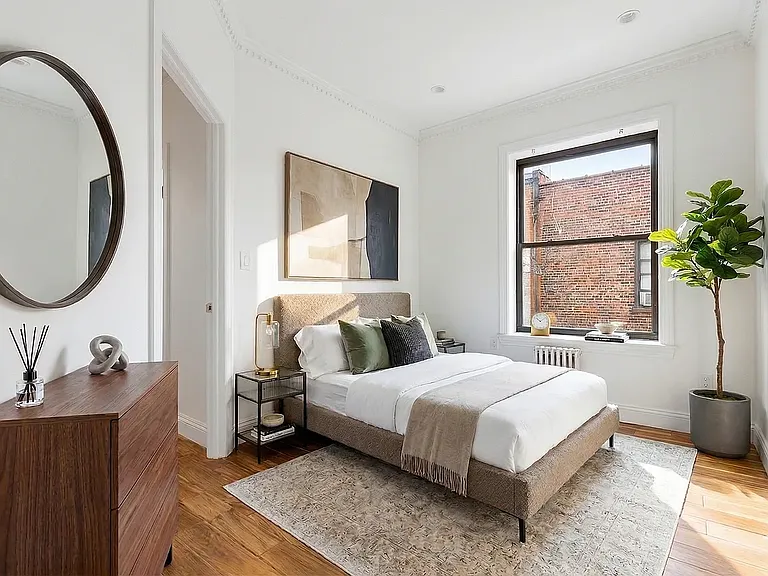 102 Christopher St #2DD — Photo 2