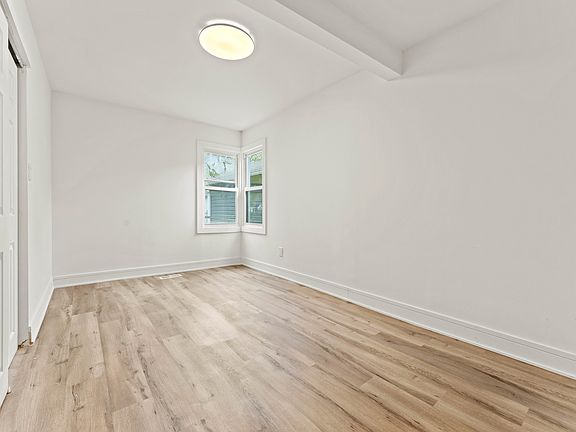 2nd image of 18241 Ridgewood Ave