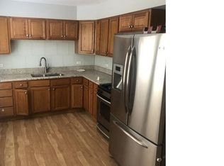 15966 Richmond Ave, Markham, IL 60428