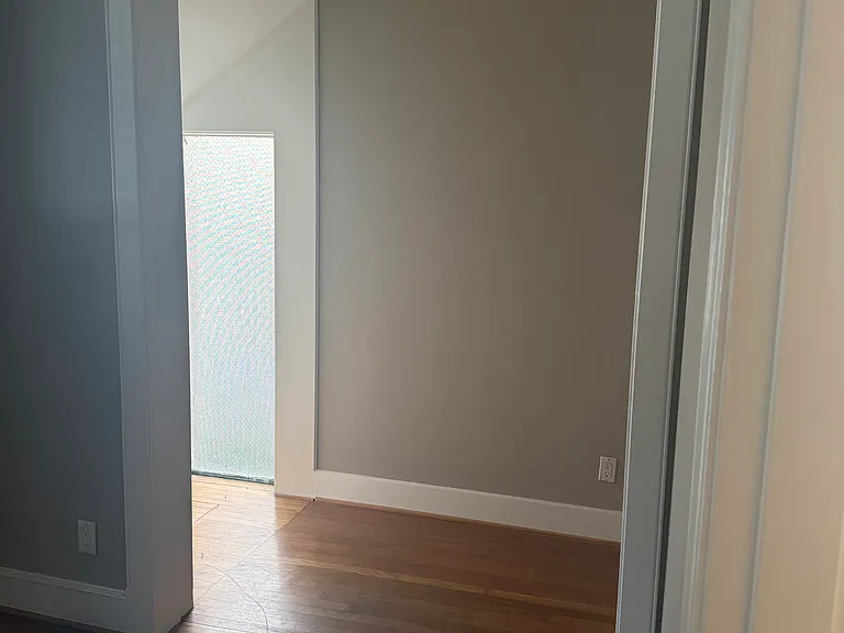 4155 Prescott Ave — Photo 4