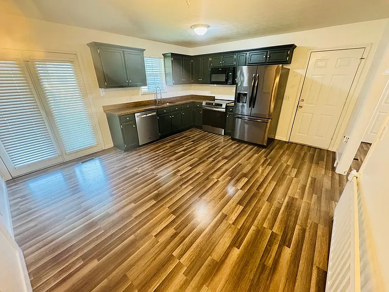720 Fields Ln — Photo 6