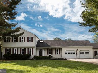 8389 Devon Ln, Walkersville, MD 21793