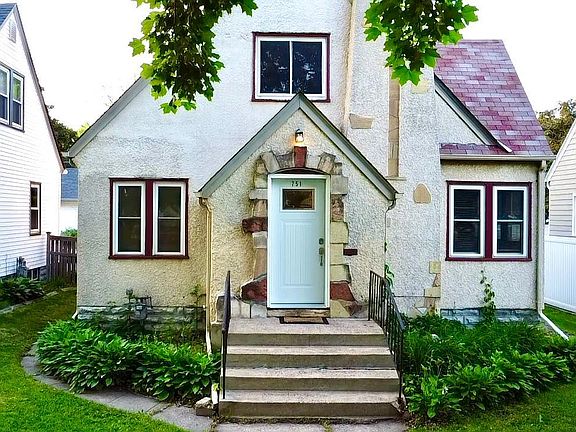 2nd image of 751 Cottage Ave E