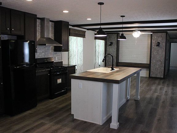 2nd image of 3700 28th St #326