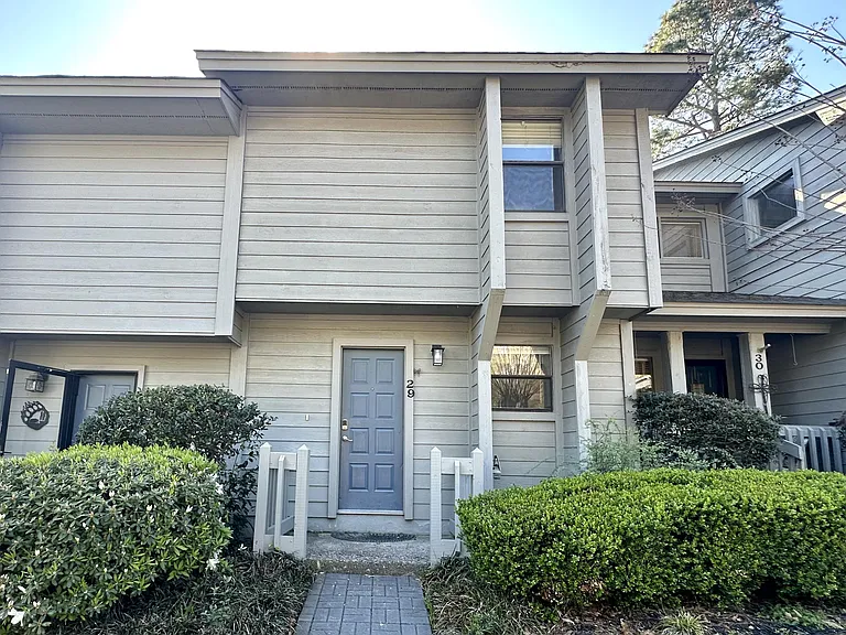 29 Pheasant Ct — Photo 1