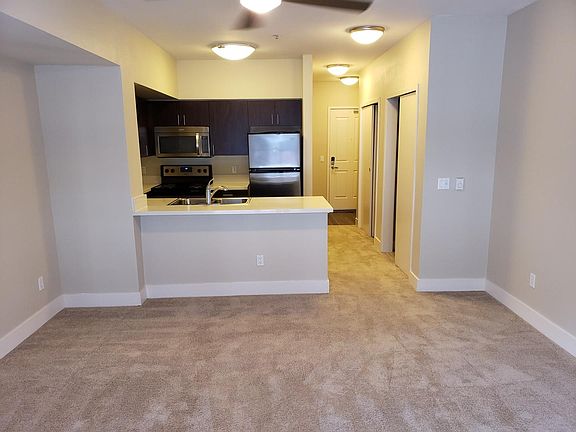 5th image of 304 108th Ave NE #A213