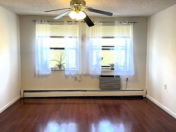 4th image of 1901 Madison Ave APT 418