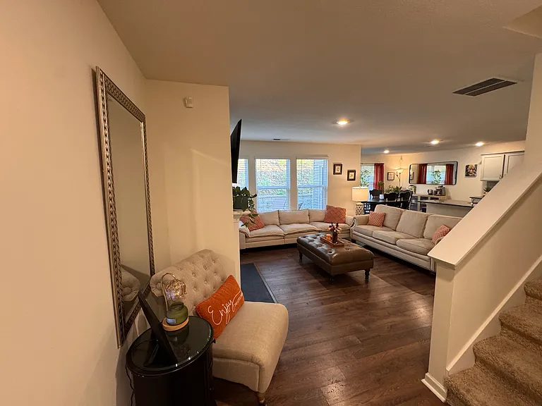 3308 Harmony Ct NE — Photo 2