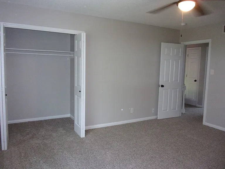408 Ebenezer Ave — Photo 28
