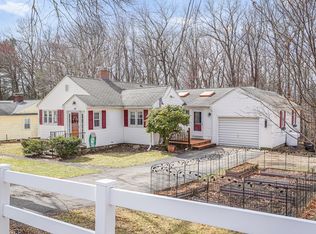 49 Homestead Rd, Holden, MA 01520