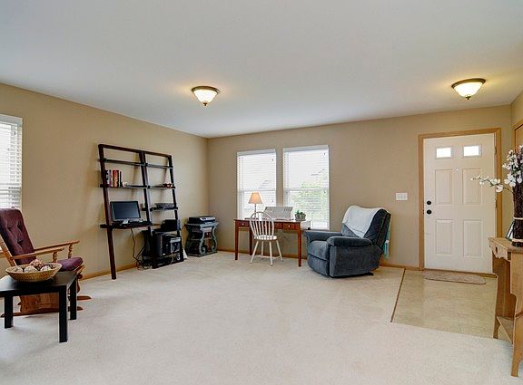 2nd image of 1149 Swan Dr