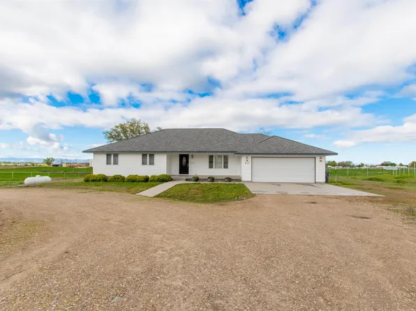 517 S Dewey Ln, Nampa, ID 83687