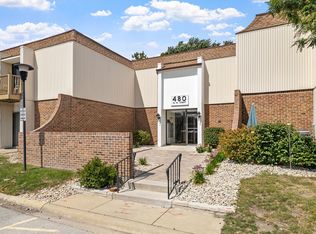 480 74th St APT 105, Downers Grove, IL 60516