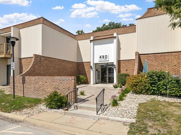 480 74th St APT 105, Downers Grove, IL 60516