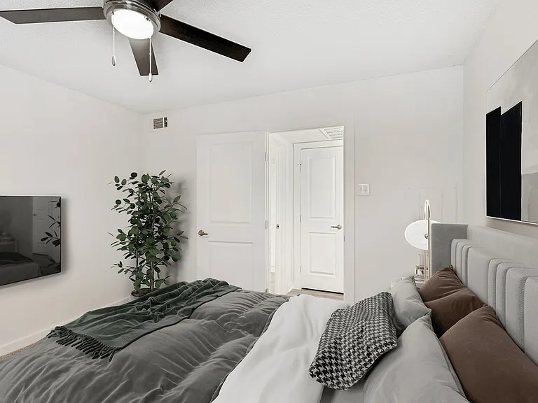 Summers Crossing Apartments — Photo 17
