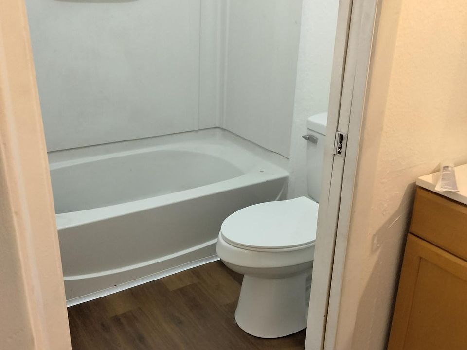1st image of 6102 W Morton Ave #6108