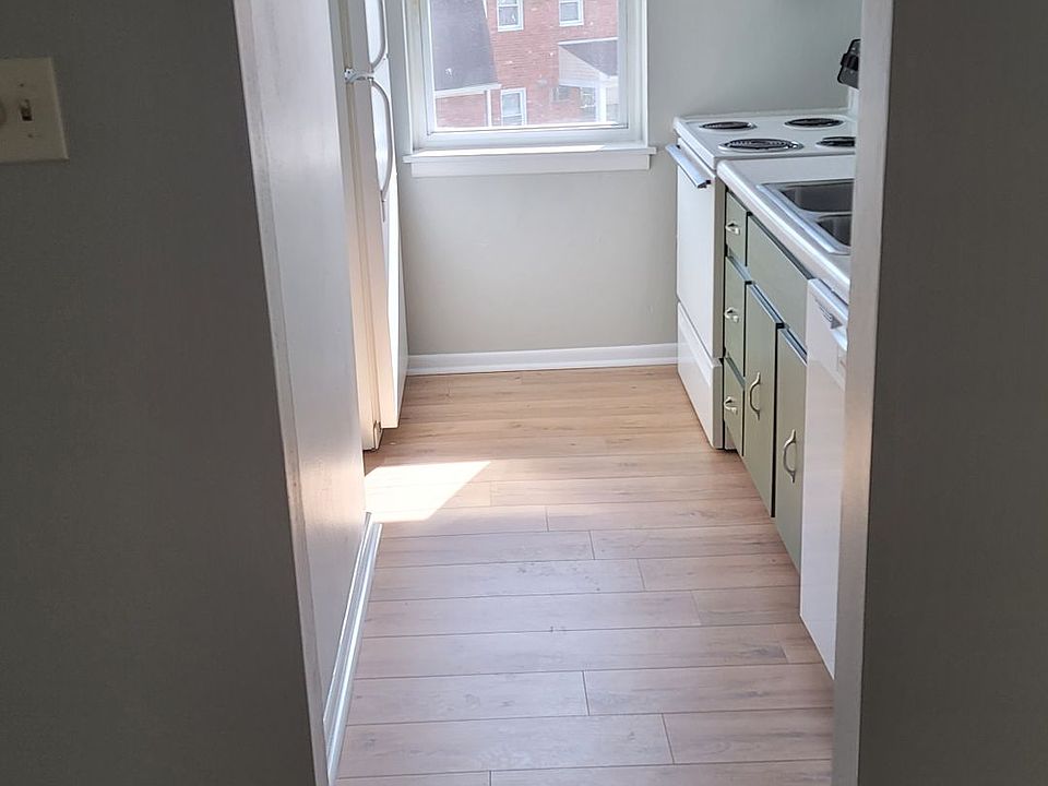 Slate Creek Apartments & Townhomes 710 Williamsburg Dr E Greensburg