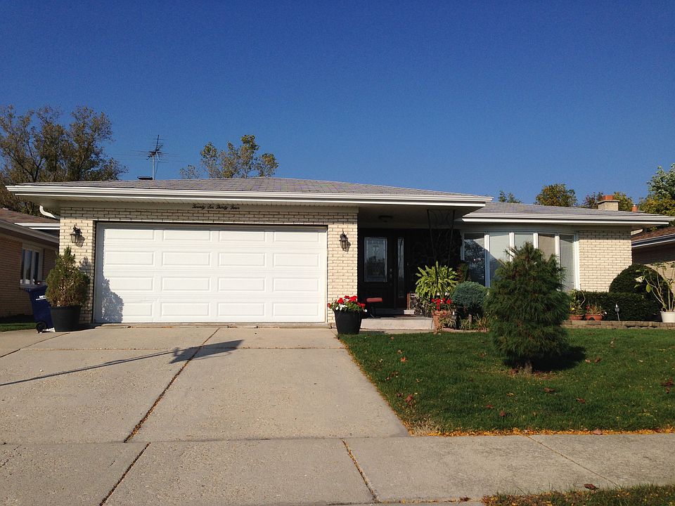 1st image of 2634 Plymouth Ct