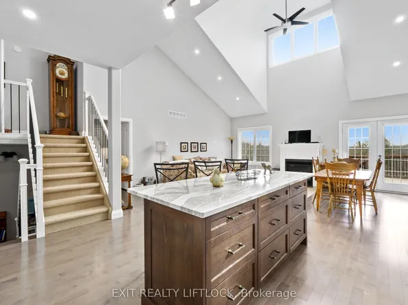 68 Blossom Ln #10, Prince Edward County, ON K0K 1T0