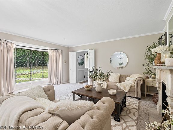 4th image of 750 Town And Country Dr