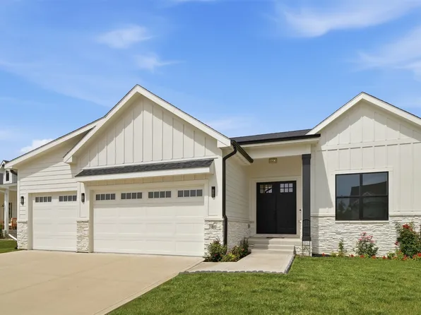 780 NE Badger Ln, Waukee, IA 50263